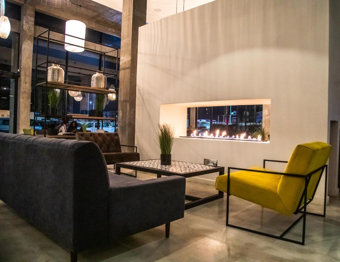 The Urban Hotel 루사카 외부 사진