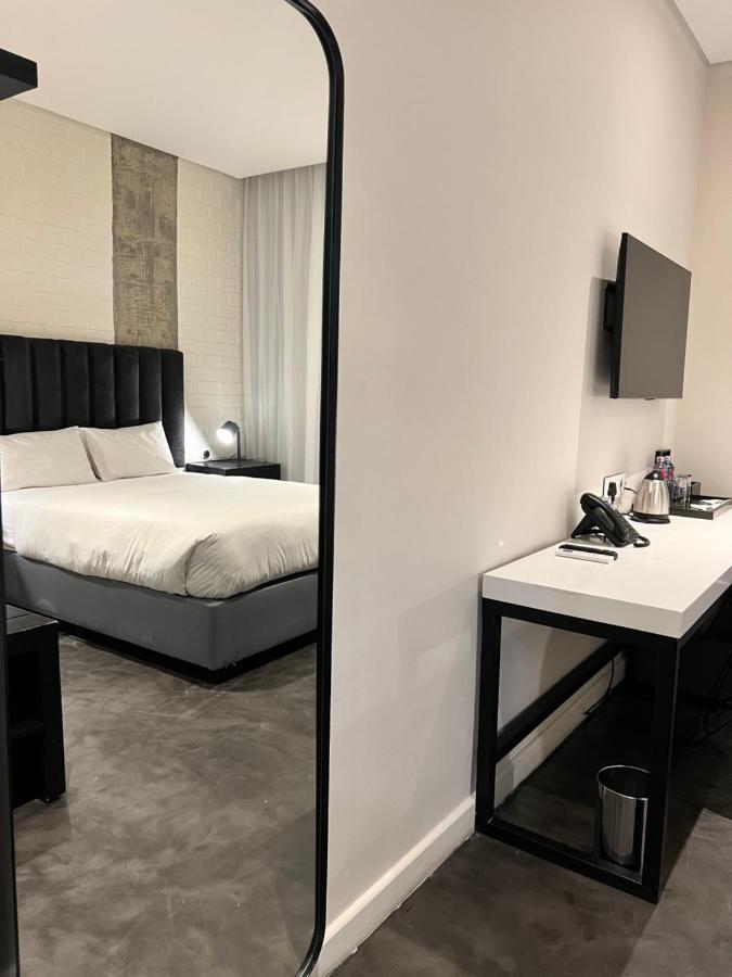 The Urban Hotel 루사카 외부 사진